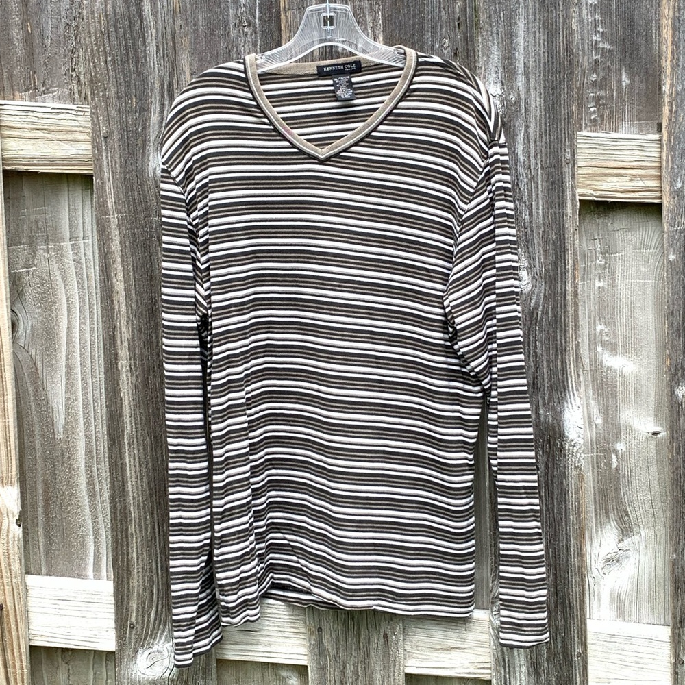 Kenneth Cole New York Striped V- Neck XL